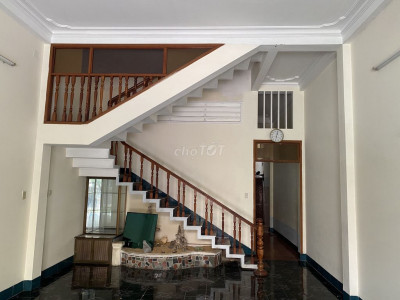 Nhà nguyên căn mặt tiền đường Nguyễn Trung Trực