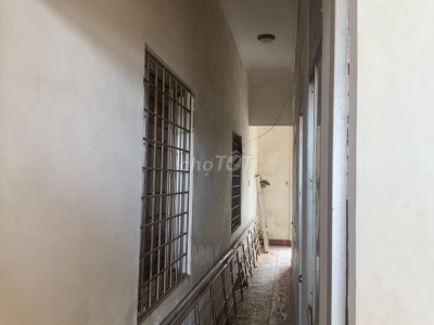 Nhà 3 tầng, 2 mặt tiền, đường 24m, trung tâm TP