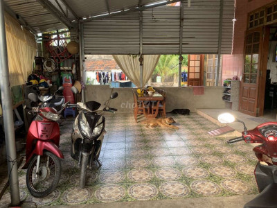 Bán gấp nhà có sổ đỏ chính chủ