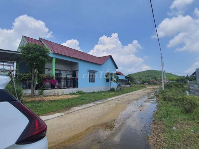 Bán gấp 150m2(6x25) đất đối diện xưởng may.