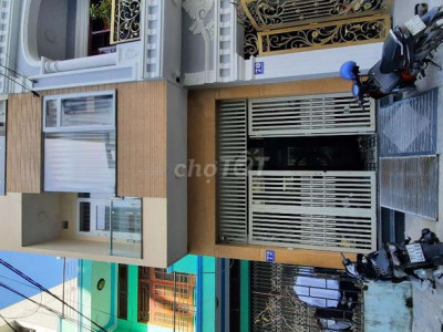 Chính chủ cần bán gấp nhà 1 trệt 3 lầu quy nhơn