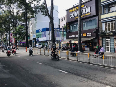 Sụp hầm bán nhanh lô đất mặt tiền Xuân Diệu