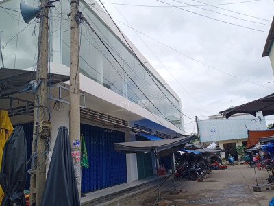Cho thuê mặt bằng ngay TT Thương Mại P.Bồng Sơn