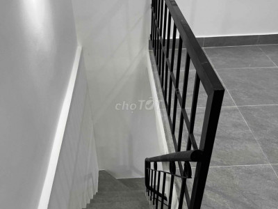 Bán nhà hẻm cạn Ỷ Lan. p.Trần Hưng Đạo