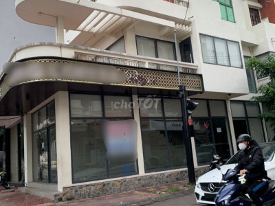 Nhà góc ngả tư Diên Hồng trung tâm qnhon 3lầu 100m