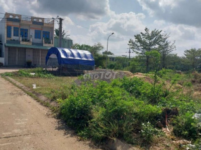 Chính Chủ Bán Lô Đất 2 Mặt Tiền Full Thổ Cư