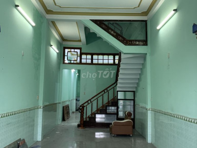 Cho thuê nhà đường PHan Đình Phùng 80m2 3 lầu