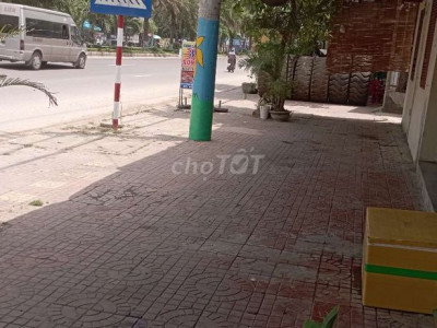 Cho thuê vỉa hè giá rẻ 6,5*16m, bán đồ ăn sáng