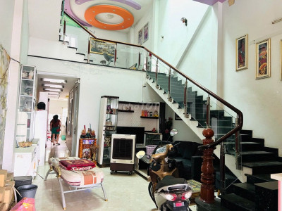 Nhà 2 tầng mặt tiền đường 3 tháng 2, ngay chợ Tam Quan, TX Hoài Nhơn