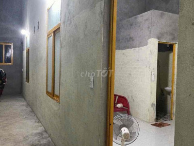 Cho thuê nhà nguyên căn mặt tiền quốc lộ 1a giá chỉ 4,5 triệu/tháng