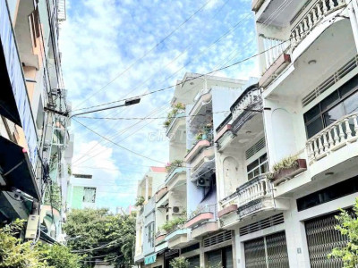 🏠 Nhà MT Nguyễn Trung Ngạn, P. Quy Nhơn – 4 tầng, 6WC, Nhỉnh 10 tỷ TL.