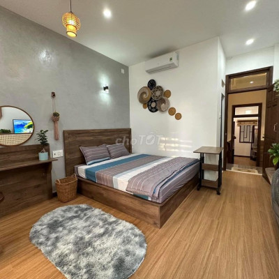 Cho thuê homesaty 4 phòng ngủ 3 lầu full nội thất