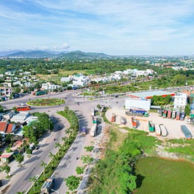 CC Cần Bán Nhà Phố MTKDTM Quy Nhơn đường 42m