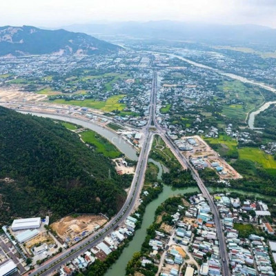 BÁN NHÀ PHỐ KINH DOANH BẢY CƯỜNG LONG VÂN 4,5 TẦNG