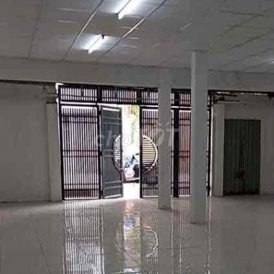 Mặt bằng 90m2 ngang 4m mặt tiền Ngô Mây