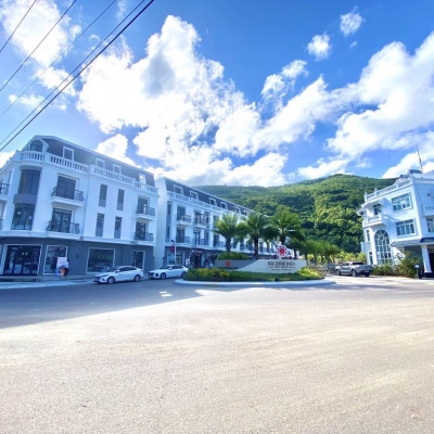 Nhà mặt tiền trung tâm TP,4 lầu 90m2 chỉ 1,9 tỷ