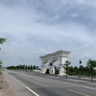 Đất mặt tiền quốc lộ 1A đối diện siêu thị BigC