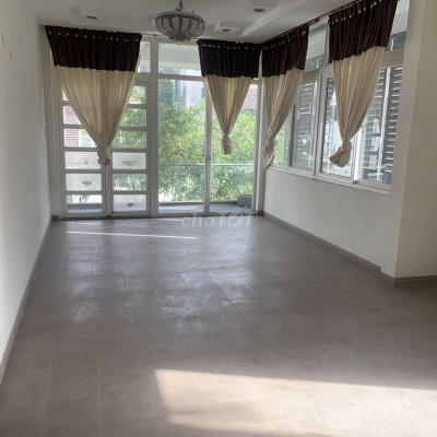 Cho thuê nhà đường Lê Hồng Phong 150m2 N5 2lầu