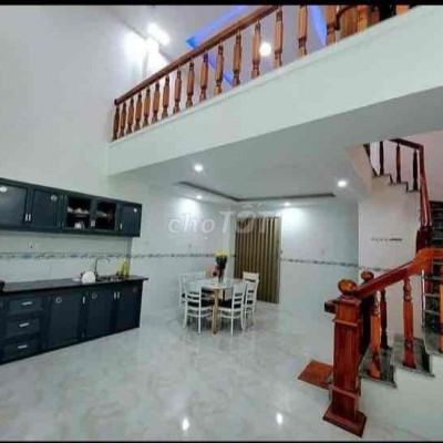 Nhà 2PN 4WC Full nội thất hẻm oto giá 7tr