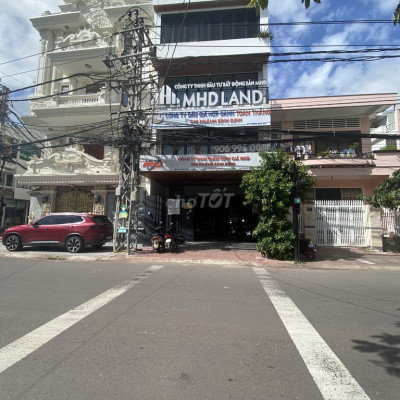 Cho thuê văn phòng và mặt bằng kinh doanh