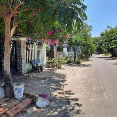 Bán lô đất mặt tiền Nhơn Hội giá 1,7 tỉ