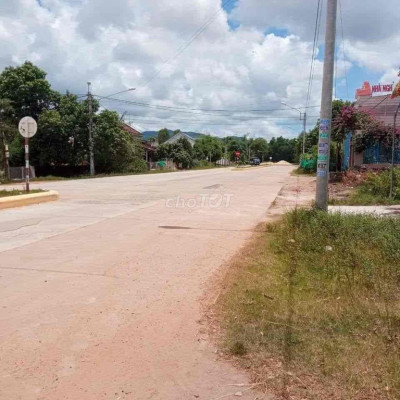 BÁN ĐẤT CẠNH MẶT TIỀN QUỐC LỘ 1A