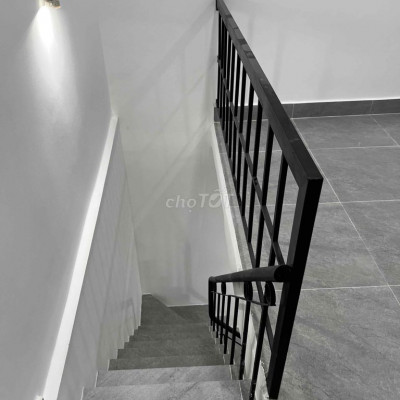 Bán nhà hẻm cạn Ỷ Lan. p.Trần Hưng Đạo