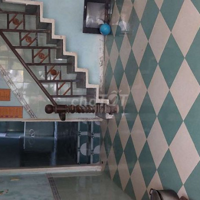 Cho thuê nhà 2 tầng phường Ngô Mây hẻm ô tô