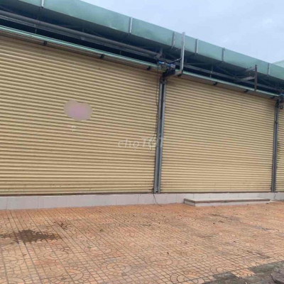 Cho thuê mặt bằng 15x30 siêu vip trần hưng đạo