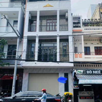 Văn Phòng 3 lầu 6*17m mặt tiền Trần Hưng Đạo 35tr