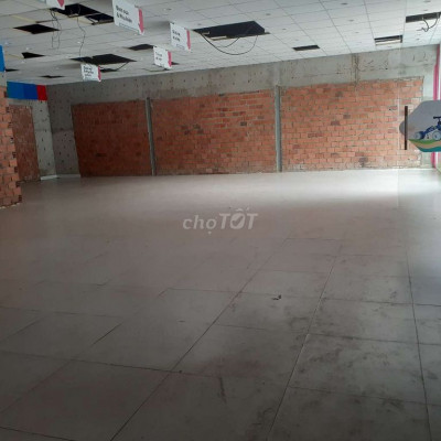 Nhà mặt tiền 450m2 15x30 Trần Hưng Đạo