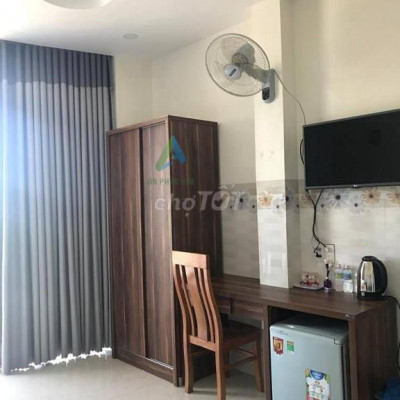 CHO THUÊ KHÁCH SẠN 6 TẦNG ĐƯỜNG NGUYỄN TƯ