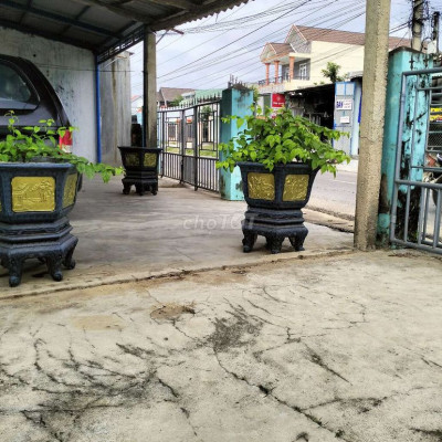 Nhà cần bán mặt tiền DT632, dt 270m2 lh A Bình