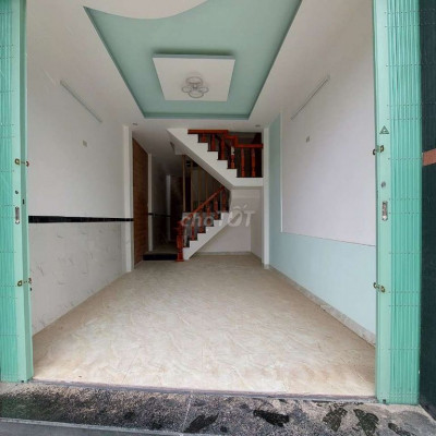 Bán nhà mới xây mặt tiền phường Trần Quang Diệu