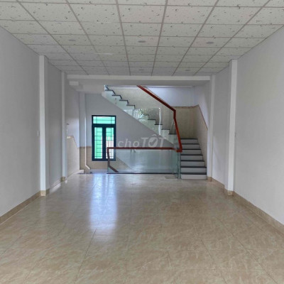 Mặt tiền Tăng Bạt Hổ 5*24m 400m2 tiện Kinh Doanh