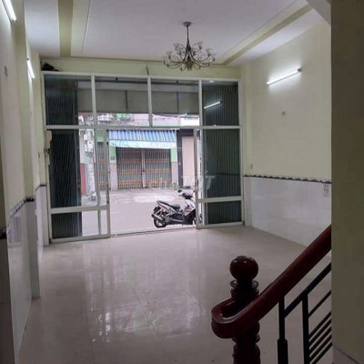 Nhà 2 tầng 200m2 MT Bạch Đằng Quy Nhơn