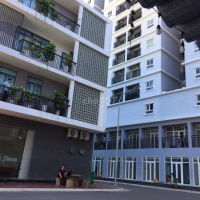 Cần bán căn chung cư 2 phòng ngủ Xuân Thủy giá rẻ