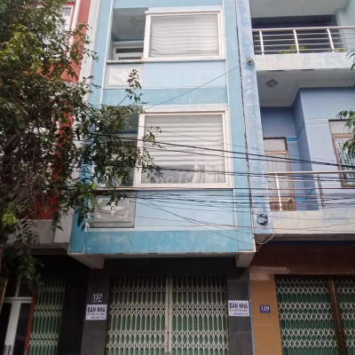 Cần bán căn nhà mặt tiền đường tây sơn