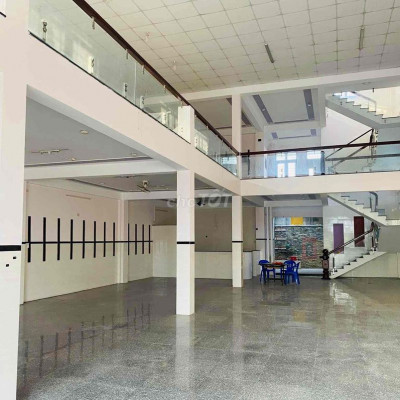 MBKD ngay ngã 3 Phú Tài cực kỳ đẹp 12*36m