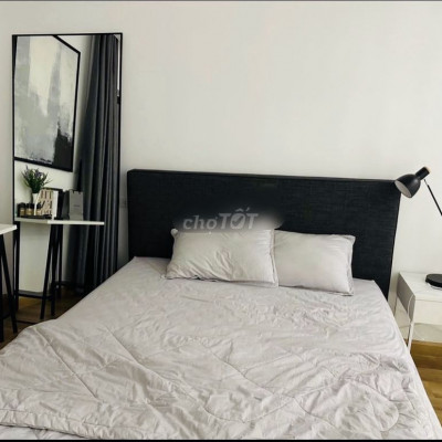 Cho thuê nhà 3 lầu đường Nguyễn Thái học 250m2 N8