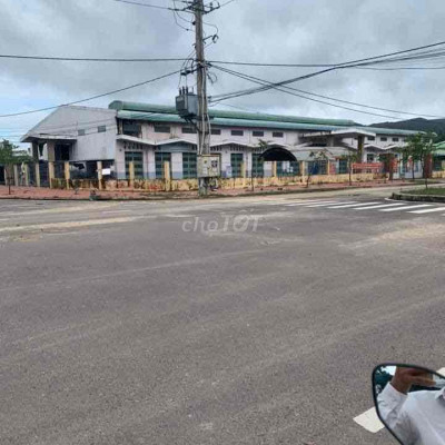 BÁN NHÀ 1 MÊ TRÊN LỢP