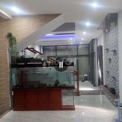 Cho cho thuê nhà ôm góc 2 mặt tiền phường Lê Lợi