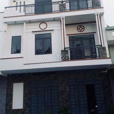 Nhà gần Lê Thanh Nghị 3 tầng 3PN 3WC giá 6tr