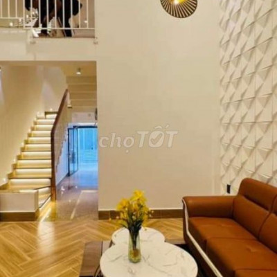 Bán nhà 3 tầng mặt tiền Hoa Lư ngang 10m