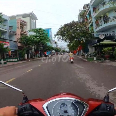 Bán nhà mặt tiền Trần Hưng Đạo giá 40 tỉ