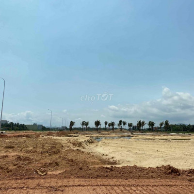 Đất KĐT Grand Navience City 100m2 ngay Quang Trung