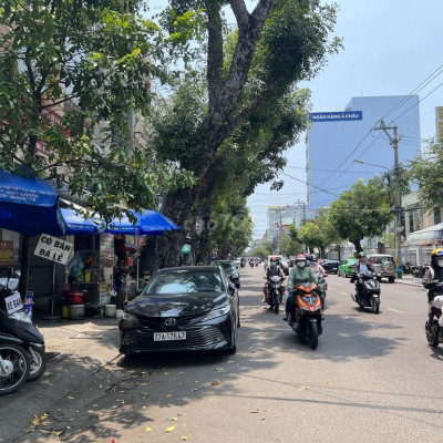 Bán nhà mặt tiền đường Lê Hồng Phong Quy Nhơn