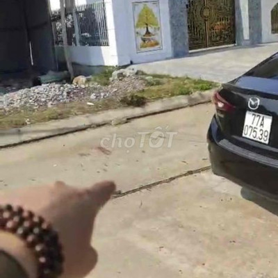 chính chủ cần bán gấp lô  đất đối diện biệt thự