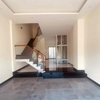 Nhà mới 4 tầng KĐT An Phước có thang máy