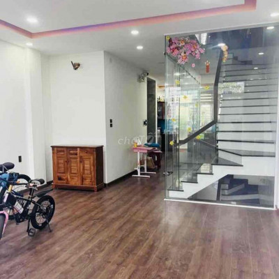 Nhà phố liền kề 4 tầng tiện văn phòng, spa,….